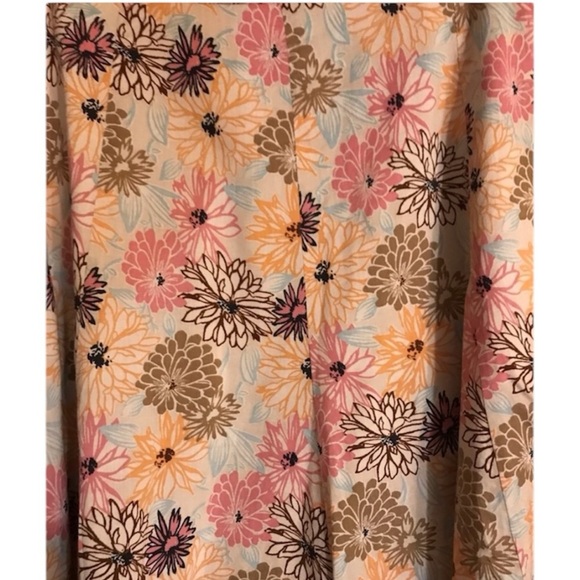 Villager By Liz Claiborne Floral Skirt Size 8 - Picture 7 of 7